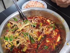 -周良天山牛杂城(天山路总店)