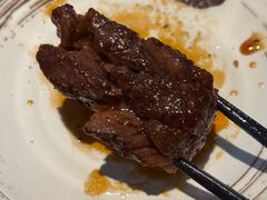 -炼火烤肉店