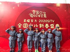 -蓝话筒·少儿成人演讲口才·主持朗诵·戏剧表演(大华第一坊店)