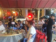 -老街烧烤大排档·地道湖北菜·龙虾馆(汉口火车站店)