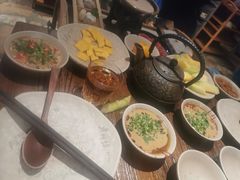 -老牌坊云南鱼豆花火锅(嵩山店)
