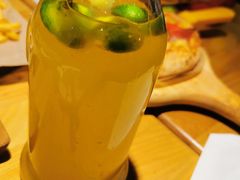 青柠柚惑-菲滋意式餐厅(加州阳光二店)