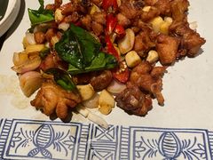 -云海肴·汽锅鸡·云南菜(天山百盛优客店)