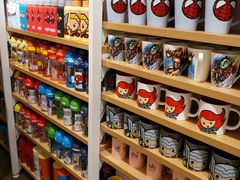 -名创优品(北京新中关购物中心地铁层店)