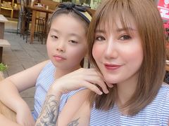 -Naughty Nuri’s Phuket