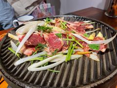 烤羊腿肉-赵胖炙子烤肉&深夜酒馆(簋街店)