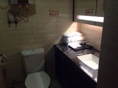 U家君誉店-寓米精品公寓(普君北路地铁站店)