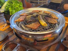 -叽叽扎扎烤肉场(生态城万达店)