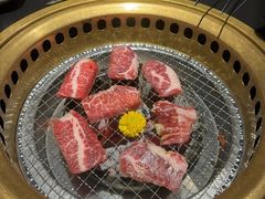 -山川小町·极番烧肉(新地假日广场店)
