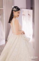 -Lady  Jane高端婚纱礼服馆