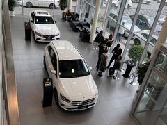 -上海德星奔驰(江杨南路店)