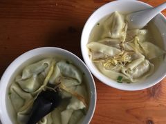 开洋中馄饨芥菜中馄饨-忆秦园小笼包(惠山古镇总店)