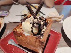 冰淇淋厚多士-港丽餐厅(来福士店)