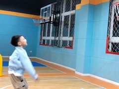 -悦动体能篮球羽毛球网球(三里河店)