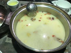 -鸣牌鸡煲(大岭山店)