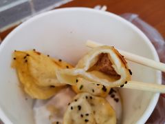 -香山胡记吴江路生煎(灵山路店)