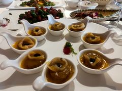 -景月阁空中食府(希尔顿酒店)