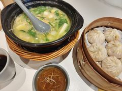 -馋三尺蟹粉小笼(人民广场店)