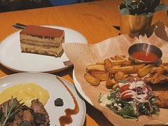 -JINNS锦时 steak&pizza(浸信会礼拜堂旧址店)
