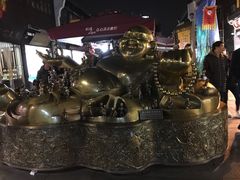 -吴山路夜市