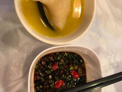 -鲜入围煮花胶鸡海鲜火锅