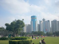 -万绿园