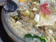 -泸州酸菜豆花火锅川师店