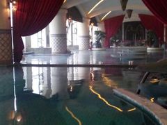 -月亮河温泉度假酒店