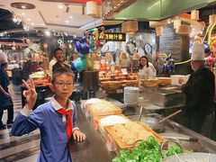 -四海一家自助餐(益田假日广场店)