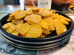 土豆片制造-豆蔻电影主题餐厅(四牌楼店)