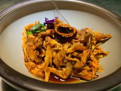 敲糖棒棒鸡-辛香汇·现炒川菜(淮海路百盛店)