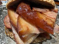 -老天桥酱肉烧饼夹肘子(天桥店)