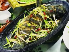 -老东镇啤酒屋海鲜加工·蒸汽海鲜·海鲜烧烤(台东店)