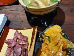 -破瓦寒窑·地摊烤羊排