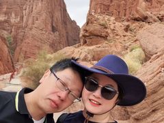 -天山神秘大峡谷