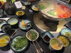 -湊湊火锅·茶憩(新中关购物中心店)