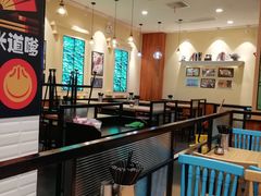 大堂-小杨生煎(周浦万达店)