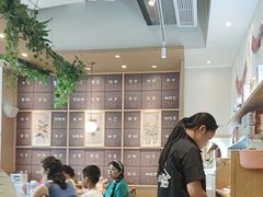 -必胜客(WOW昙华林店)