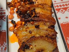 -刘姐啤酒鱼民族演艺餐厅(阳朔美食抗战路店)