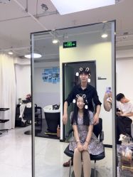 -V7 HAIR SALON