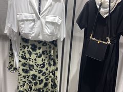 -URBAN REVIVO(七宝领展广场店)