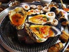 -围炉肉舍•炭烤活鳗•丹东海鲜烤肉(步行街店)