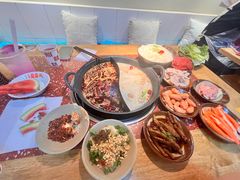 -赵美丽·重庆社区火锅·直营店(火车东站·中豪国际店)