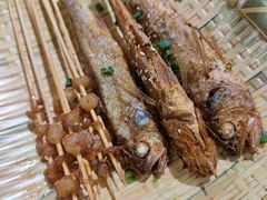 网红小黄鱼-美膳居川菜馆油焖大虾烧烤(卓刀泉店)