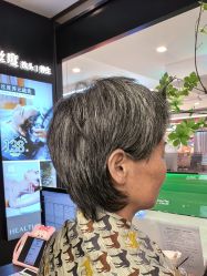 -侨治发型