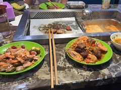 -新艺自助美食城(中山路店)