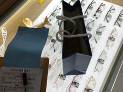 -视野联行眼镜·蔡司授权店(长白万象汇店)