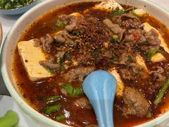 豆花牛肉-犇逸·乐山跷脚牛肉·四川现炒(览海店)