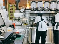 -沪上阿姨·精选茶饮(十一经路店)