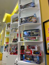 -爆米花儿童美发乐园